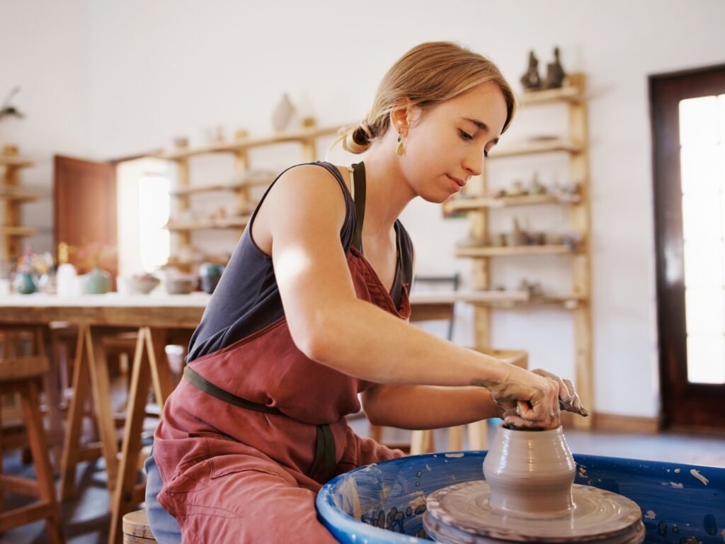 Curso de Cerâmica Online: Vale a Pena Fazer em 2025? 1 curso de cerâmica online